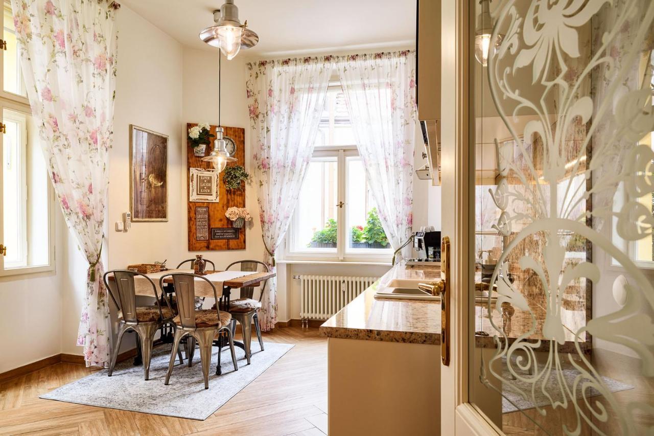 Pragueone Apartment,A/C,Terrace Kültér fotó