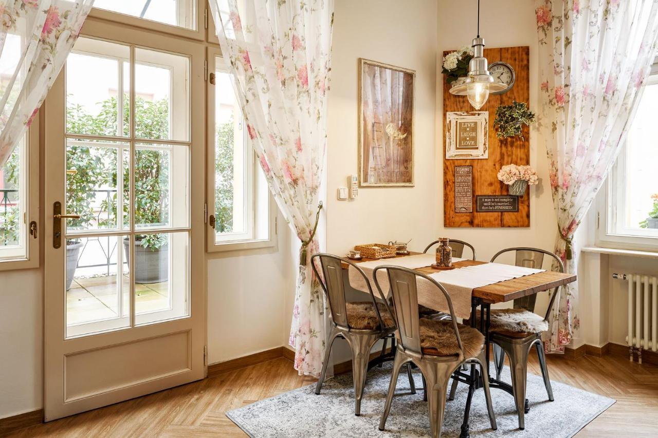 Pragueone Apartment,A/C,Terrace Kültér fotó