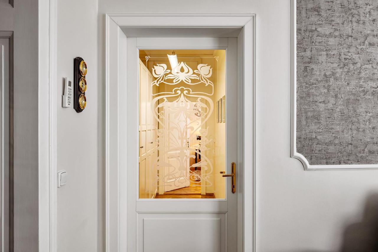 Pragueone Apartment,A/C,Terrace Kültér fotó