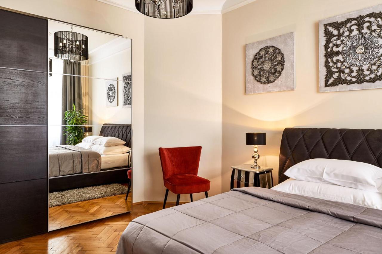 Pragueone Apartment,A/C,Terrace Kültér fotó