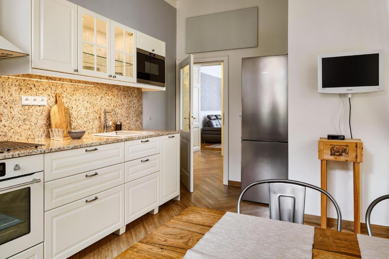 Pragueone Apartment,A/C,Terrace Kültér fotó