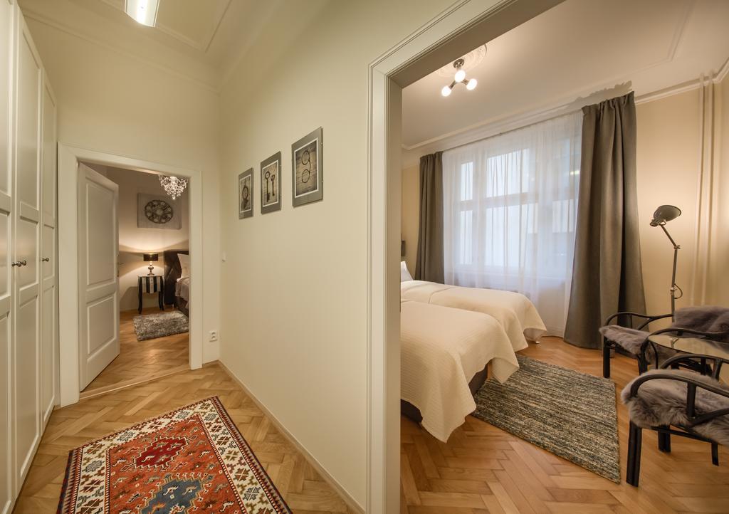 Pragueone Apartment,A/C,Terrace Kültér fotó