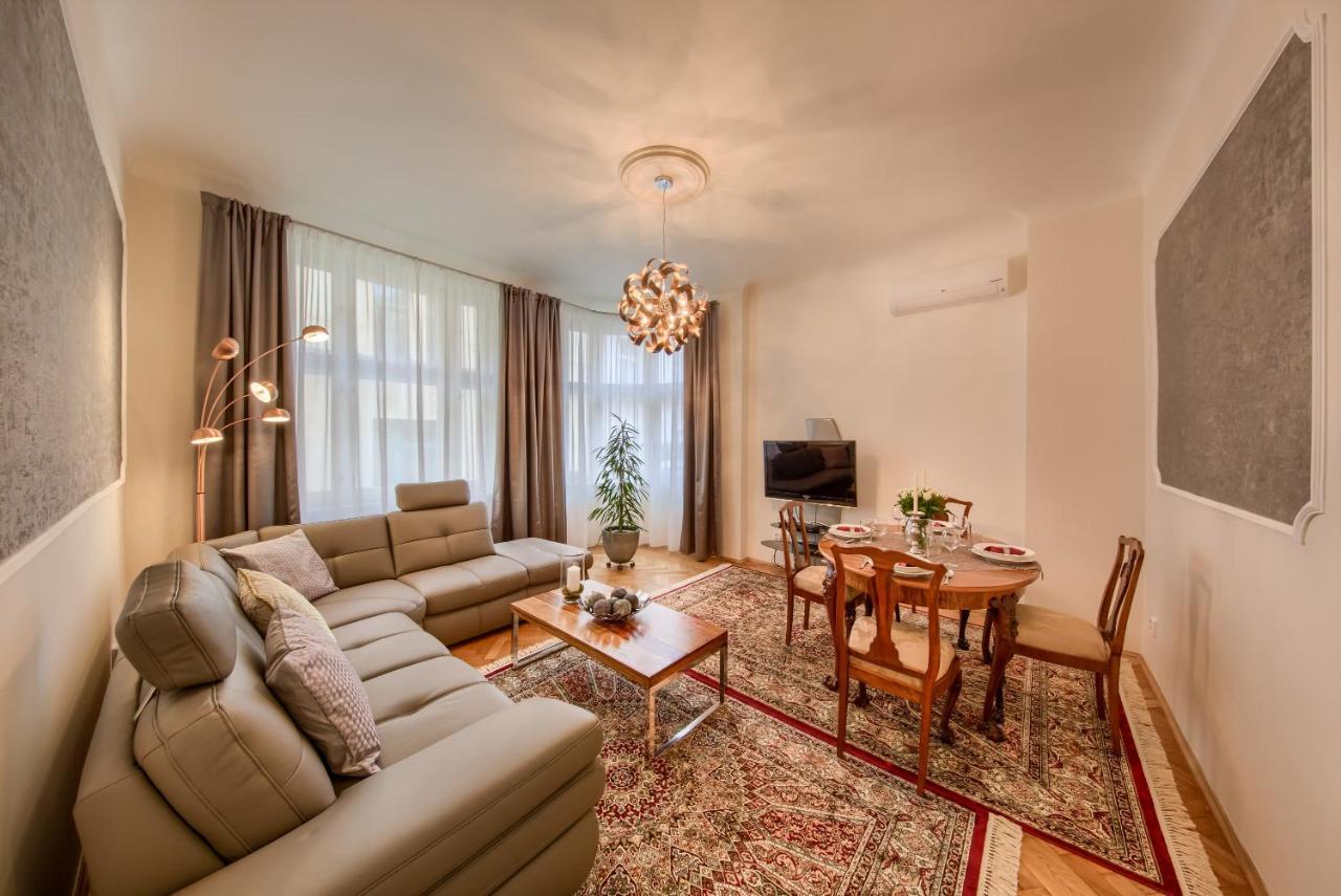 Pragueone Apartment,A/C,Terrace Kültér fotó