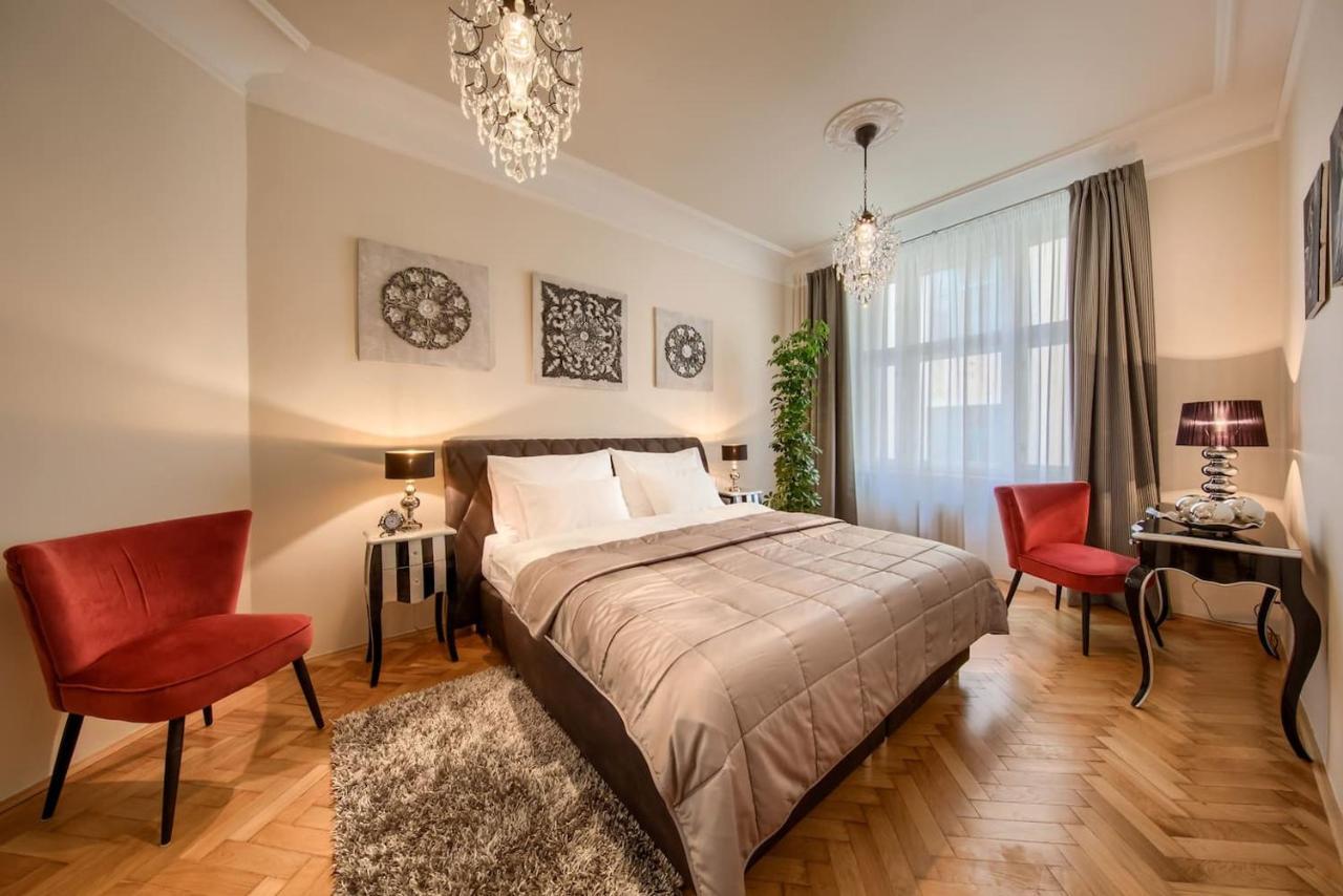 Pragueone Apartment,A/C,Terrace Kültér fotó